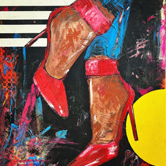 Red Shoes, Originalbild von Noah Kaufmann: rote High Heels vor Streifen und gelber Sonne